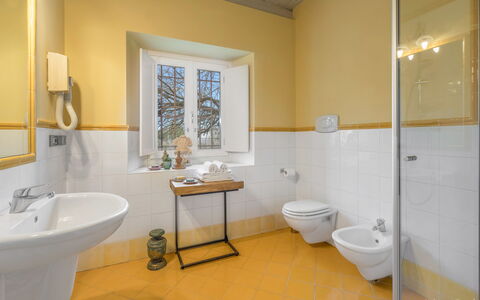 Preseglie Lake Garda: Flooring, Interior Design, Plumbing Fixture, Floor, Ceiling, Plumbing, Home, Tap, Room, Bathroom