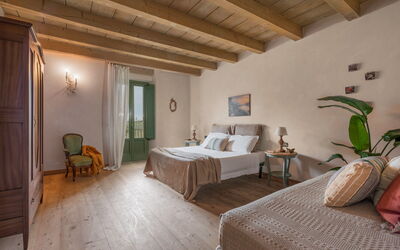 Accommodation:&nbsp;Fiordaliso
