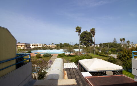 Celeste'S House in Torre Dell'Orso: Residential Area, Shade, Estate, Resort, Hacienda, Landscaping, Villa, Eco Hotel, Swimming Pool