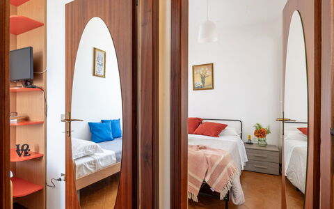 Casa di Lilia: Furniture, Interior Design, Wood, Floor, Flooring, Room, Textile, Bedroom, Bed, Lighting