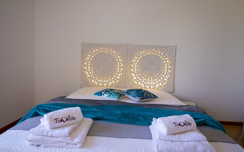 Sweet Dreams Home in Otranto: Bed, Furniture, Bedding, Bedroom, Bed Sheet, Interior Design, Linens, Floor, Cushion, Room