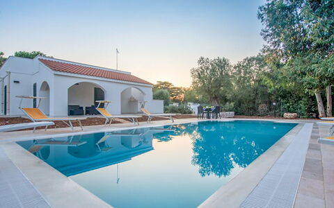 Villa Margherita: Swimming Pool, Hacienda