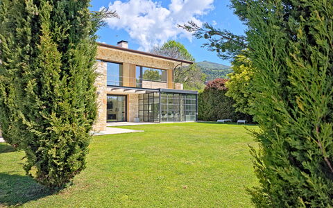 Villa Elena: Shrub, Home, Garden, Lawn, Estate, Landscaping, Shade, Yard, Villa