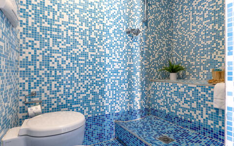 Casale Oleandro Marino: Blue, Bathroom, Plumbing Fixture, Flooring, Floor, Interior Design, Tile, Plumbing, Mosaic