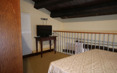 Accommodation:&nbsp;Trilo