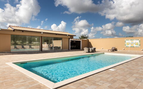 Villa Meti: Swimming Pool, Flooring, Resort, Floor, Composite Material, Water Feature, Shade, Tile, Eco Hotel, Leisure