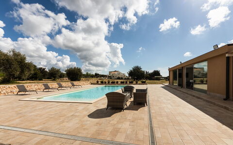 Villa Meti: Estate, Shade, Design, Landscaping, Swimming Pool, Tile