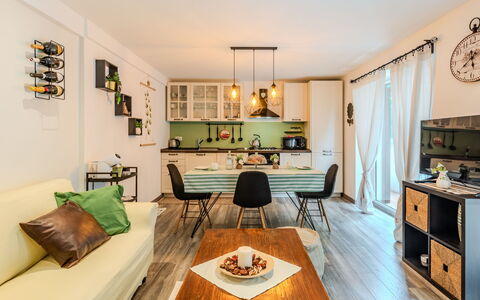 La Casetta di Lulù: Furniture, Interior Design, Flooring, Couch, Room, Floor, Wood, Ceiling, Living Room, Table