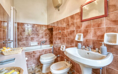 Villa the Horses: Flooring, Floor, Interior Design, Plumbing Fixture, Bathroom, Room, Furniture, Ceiling, Tap, Plumbing