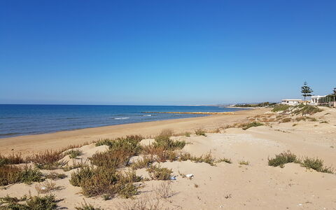 Villa Billona: Sky, Blue, Beach, Daytime, Body Of Water, Coast, Natural Environment, Sea, Horizon, Sand