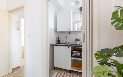 Fano Mare: Interior Design, Furniture, Flooring, Major Appliance, Floor, Room, Home, Kitchen Appliance, Countertop, Kitchen