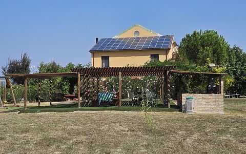 Casale dei Ciliegi: Shade, Backyard, Garden, Lawn, Outdoor Structure, Yard, Farmhouse, Pergola, Garden Buildings, Hacienda