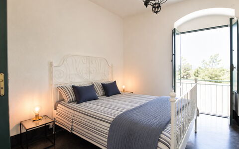 Villa Chiaramonte Gulfi: Furniture, Bedroom, Interior Design, Bed, Flooring, Floor, Bedding, Bed Sheet, Lighting, Room