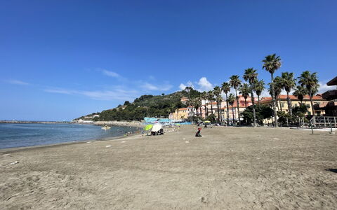 La Casetta del Pescatore: Body Of Water, Water, Beach, Coast, Shore, Coastal And Oceanic Landforms, Sand, Summer, Sea, Bank