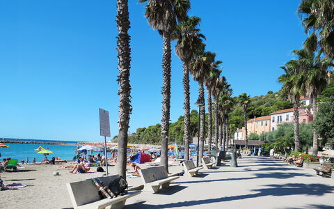 La Casetta del Pescatore: Summer, Vacation, Beach, Leisure, Recreation, Coast, Coastal And Oceanic Landforms, Sea
