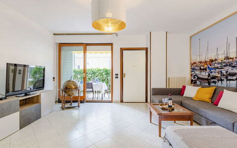 Corte Marina Apartment: Interior Design, Flooring, Furniture, Wood, Floor, Ceiling, Lighting, Apartment, Table, Living Room