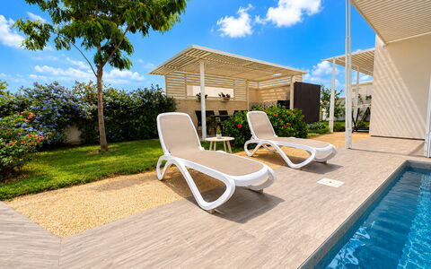 A Casa di Chica: Outdoor Furniture, Shade, Garden, Leisure, Resort, Landscaping, Eco Hotel, Chair, Yard, Sunlounger