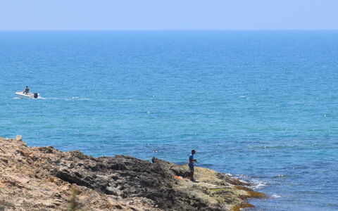 Punta Braccetto Fronte Mare: Blue, Sea, Summer, Recreation, Horizon, Coastal And Oceanic Landforms, Ocean, Wave, Wind Wave
