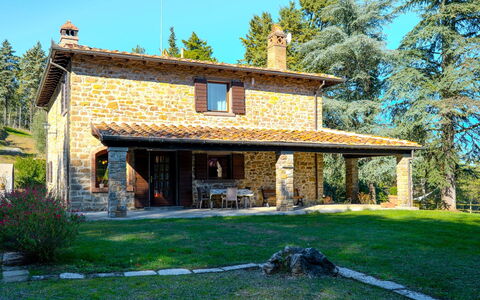 Villa la Guardiola: House, Home, Cottage, Roof, Farmhouse, Estate, Garden, Landscaping, Lawn