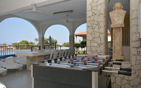 Villa Sole Mare: Swimming Pool, Hotel, Outdoor Furniture, Resort
