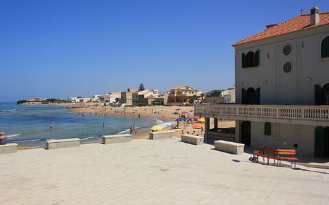 Villa Costa: Beach, Coast, Sea, Coastal And Oceanic Landforms, Shore, Recreation, Vacation, Sand, Ocean