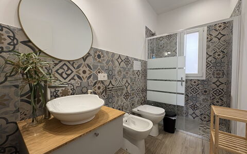 Villa Benvenuti al Sud: Flooring, Floor, Toilet Seat, Plumbing Fixture, Interior Design, Bathroom, Tile, Toilet, Sink, Plumbing