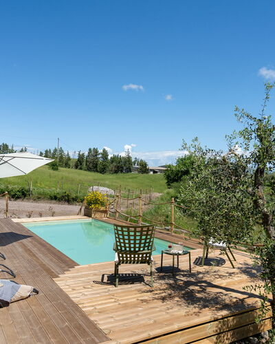 Villa i Fiori: Swimming Pool, Outdoor Furniture, Garden, Furniture, Sunlounger, Umbrella, Resort, Chair, Deck, Eco Hotel