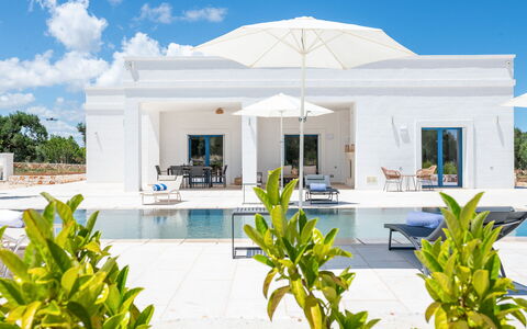 Tenuta Emma: Estate, Swimming Pool, Reflection, Reflecting Pool, Design, Villa, Mansion, Resort, Resort Town