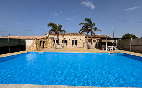 L'Oasi di Salvo: Swimming Pool, Resort, Recreation, Leisure, Leisure Centre, Hotel, Resort Town, Villa, Vacation