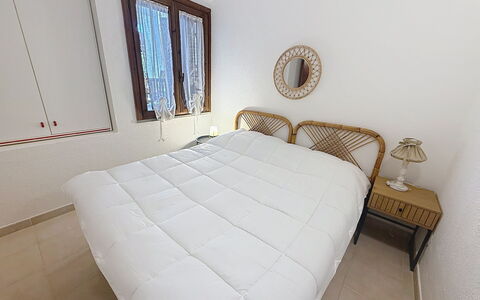 Porto Luna 1: Bed, Bedding, Furniture, Bedroom, Interior Design, Bed Sheet, Floor, Wood, Flooring, Linens