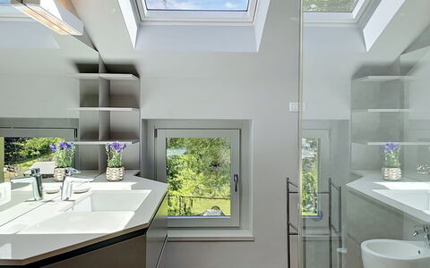 Zani: Interior Design, Ceiling, Plumbing Fixture, Flooring, Home, Floor, Bathroom, Tap, Sink, Plumbing
