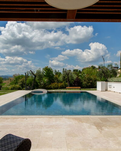 Villa Mulberry Garden - Esclusiva con Piscina Priv: Swimming Pool, Composite Material, Tile, Shade, Resort, Garden, Landscaping, Water Feature, Flagstone, Outdoor Furniture
