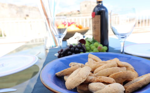 Sveva: Food, Tableware, Ingredient, Finger Food, Serveware, Dishware, Plate