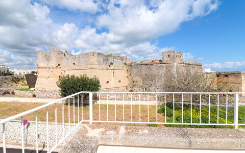 Sveva: Sky, Wall, History, Stone Wall, Ruins, Ancient History, Fortification, Historic Site, Castle, Archaeological Site