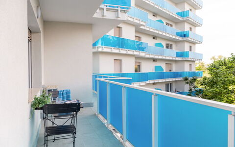 Suite Pineta: Blue, Apartment, Composite Material, Balcony, Condominium, Hotel