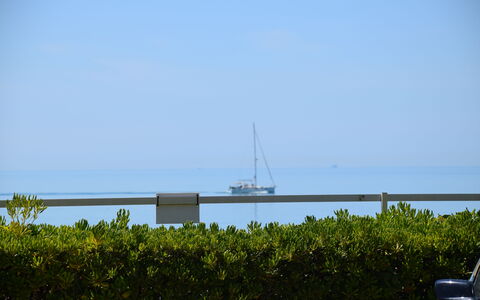 Il Favollo: Blue, Daytime, Horizon, Sea, Ocean, Coastal And Oceanic Landforms, Coast, Sound, Beach, Watercraft