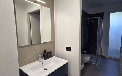 Villa Pineta della Rovere: Bathroom Sink, Plumbing Fixture, Sink, Floor, Bathroom, Flooring, Interior Design, Plumbing, Tap, Bathroom Cabinet