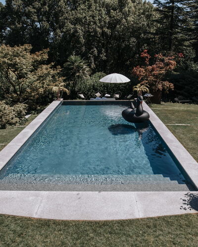 Flor Grand Lake Villa: Swimming Pool, Leisure, Recreation, Water Feature, Garden, Vacation, Resort, Reflecting Pool, Backyard
