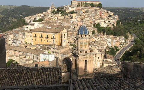 La Dimora di Artemide: Building, City, Roof, Urban Area, Residential Area, Town, Neighbourhood, Facade, Architecture, House