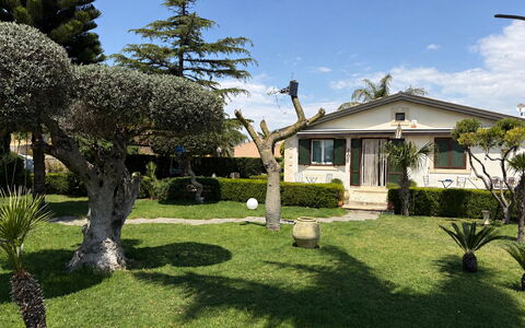 Villa Simona: Grass, Shrub, Residential Area, Garden, House, Lawn, Land Lot, Home, Groundcover