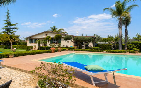 Villa Simona: Swimming Pool, Resort, Eco Hotel, Estate, Leisure, Hacienda, Garden, Landscaping, Villa, Shade