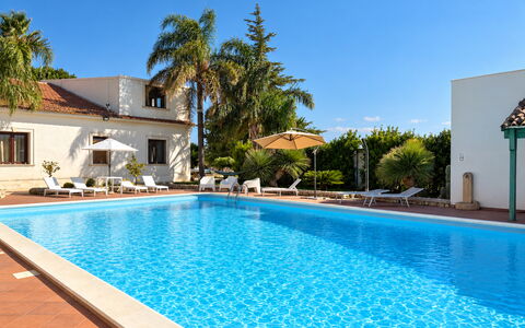 Il Cigno Reale Green: Swimming Pool, Resort, Eco Hotel, Hacienda, Hotel, Thermae, Villa, Resort Town, Sunlounger