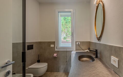 Annamaria: Flooring, Wall, Plumbing Fixture, Interior Design, Floor, Bathroom, Sink, Bathroom Sink, Tap, Plumbing