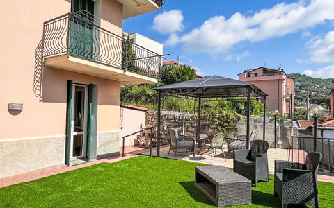 Daisy: Balcony, Apartment, Outdoor Furniture, Handrail, Houseplant, Courtyard, Porch, Hotel, Fence, Resort