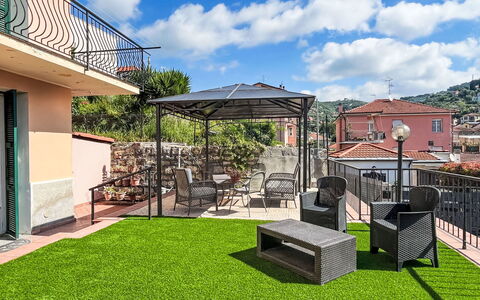 Daisy: Balcony, Porch, Courtyard, Garden, Outdoor Furniture, Resort, Shade, Patio, Yard, Deck