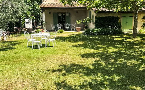 Cairaossa Tuscan Retrait: Furniture, Interior Design, Flooring, Floor, Wood Flooring, Wood, Chair, Ceiling, Kitchen & Dining Room Table, Table