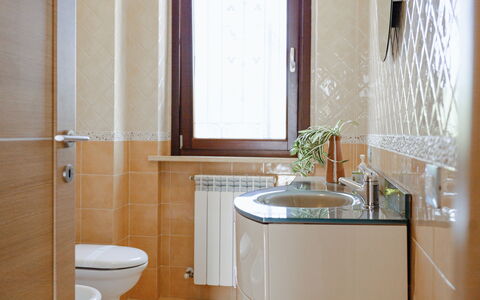 Sweet Loreto: Bathroom, Plumbing Fixture, Interior Design, Bathroom Sink, Flooring, Sink, Floor, Tap, Plumbing, Tile
