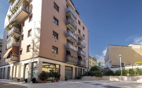 Nolo Garden Loft: Apartment, Architecture, Residential Area, Condominium, Composite Material, Urban Design, Balcony, Mixed-Use, Shade