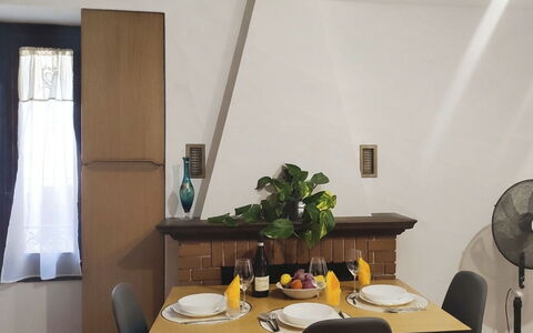 Casa Gloria: Apartment, Condominium, Mixed-Use, Hotel, Balcony