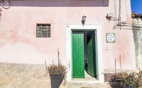 Tra Cielo e Pietra: Apartment, Condominium, Mixed-Use, Hotel, Balcony